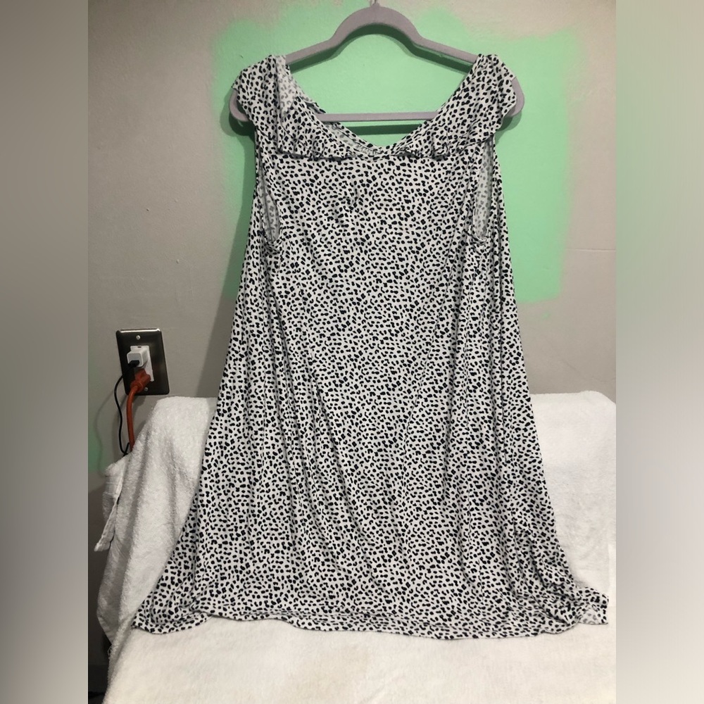 Micro-leopard print chemise. - Picture 3 of 5